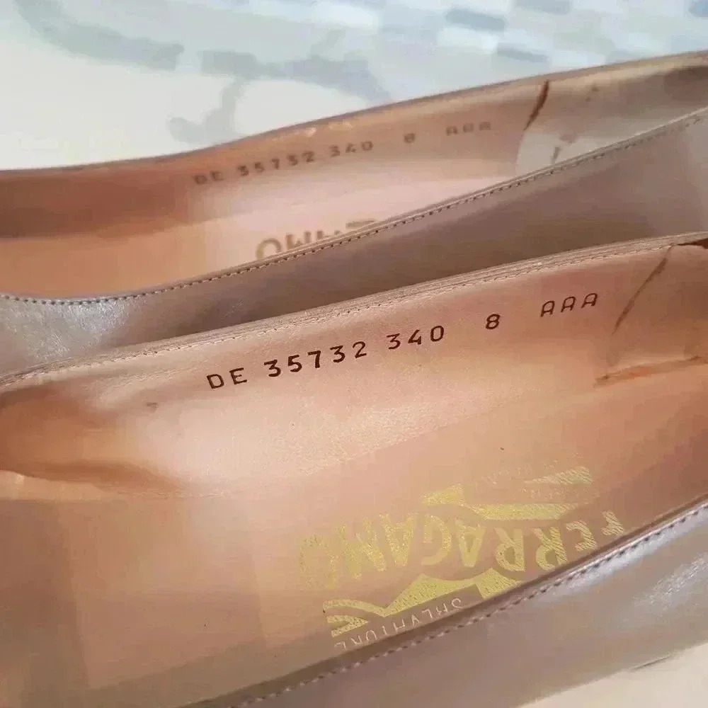 Salvatore Ferragamo brown heels - Picture 8 of 9
